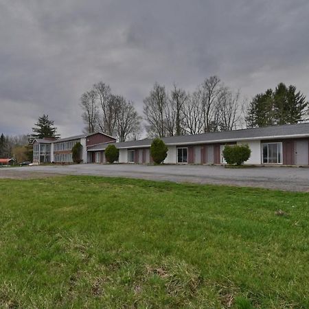 Maplehurst Motel 퉁크하녹 외부 사진